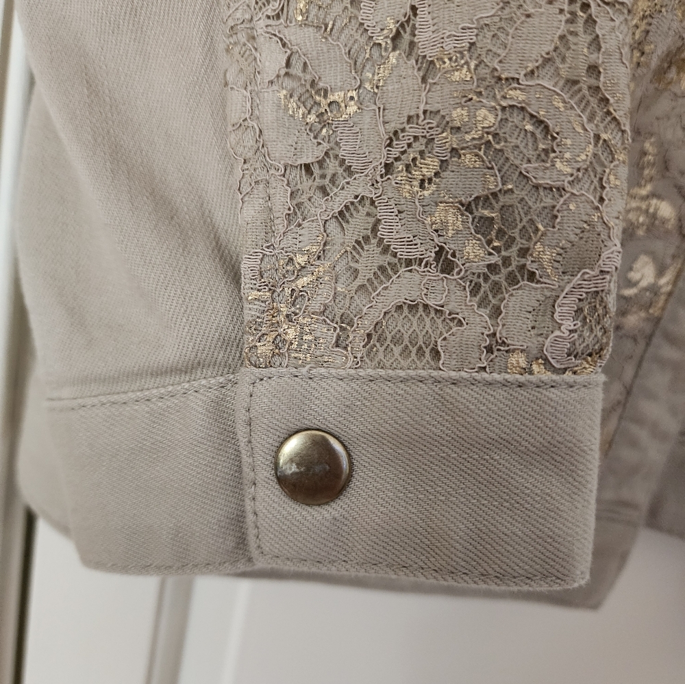 Chico's Platinum Jacket Taupe Gold Stand Collar Lace Overlay Open Front 1 (S/8) - Picture 7 of 10